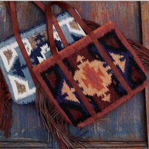 Hasta La Vista Exports NWT "Taos Fringe Tote"
